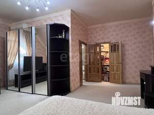 Дом 216м², 2-этажный, участок 3 сот.  