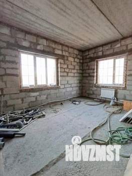 Коттедж 310м², 2-этажный, участок 6 сот.  