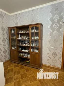Дом 292м², 3-этажный, участок 6 сот.  