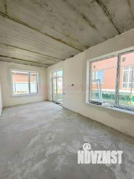 Дом 135м&sup2;, 2-этажный, участок 3 сот.  