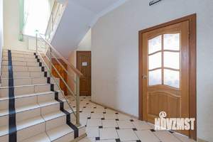 Дом 250м², 2-этажный, участок 3 сот.  