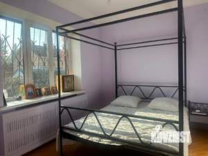 Дом 341м&sup2;, 4-этажный, участок 6 сот.  