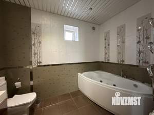 Дом 206м&sup2;, 3-этажный, участок 4 сот.  