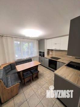 Дом 147м&sup2;, 2-этажный, участок 3 сот.  