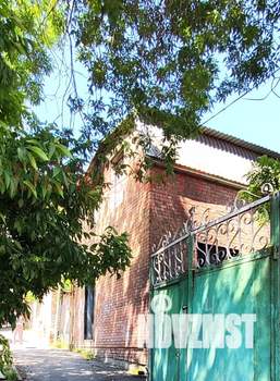 Дом 58м&sup2;, 2-этажный, участок 1 сот.  