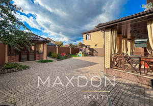 Дом 200м², 2-этажный, участок 5 сот.  