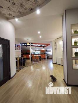 Дом 250м&sup2;, 2-этажный, участок 5 сот.  