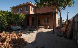 Дом 164м&sup2;, 2-этажный, участок 6 сот.  