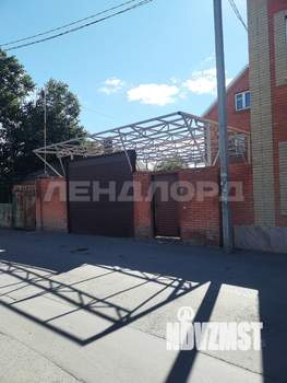 Дом 370м&sup2;, 3-этажный, участок 7 сот.  