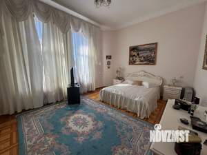 Дом 293м², 3-этажный, участок 4 сот.  