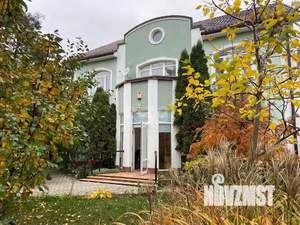 Дом 356м², 3-этажный, участок 6 сот.  