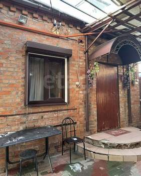 Дом 300м&sup2;, 3-этажный, участок 3 сот.  