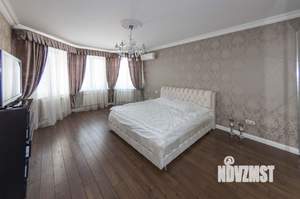 Дом 140м², 2-этажный, участок 3 сот.  