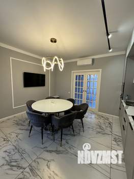 Дом 120м&sup2;, 2-этажный, участок 3 сот.  