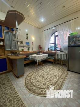 Дом 295м², 2-этажный, участок 3 сот.  