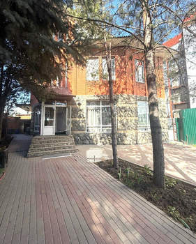 Дом 303м², 3-этажный, участок 508 сот.  