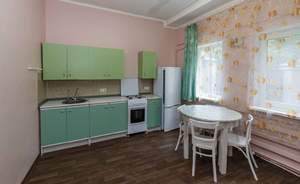 Дом 330м&sup2;, 2-этажный, участок 4 сот.  