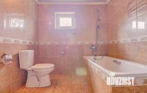 Дом 63м&sup2;, 2-этажный, участок 6 сот.  