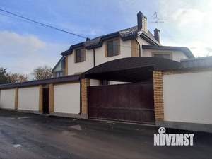 Дом 292м², 2-этажный, участок 6 сот.  