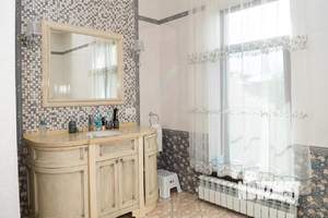 Дом 168м², 2-этажный, участок 5 сот.  