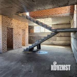 Дом 177м², 2-этажный, участок 5 сот.  