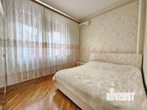 Дом 215м², 2-этажный, участок 6 сот.  