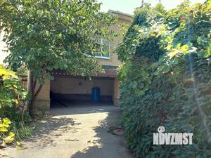 Дом 240м², 3-этажный, участок 3 сот.  