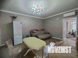 Дом 130м&sup2;, 2-этажный, участок 3 сот.  