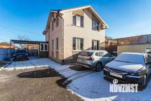 Дом 124м&sup2;, 2-этажный, участок 3 сот.  