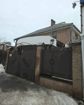 Дом 180м&sup2;, 2-этажный, участок 4 сот.  