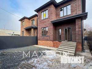 Дом 145м&sup2;, 2-этажный, участок 3 сот.  