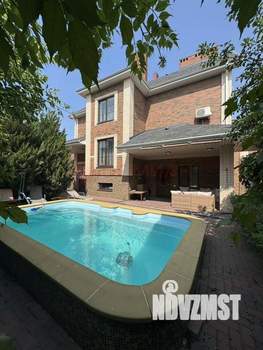 Дом 264м², 3-этажный, участок 6 сот.  