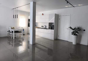 Дом 123м&sup2;, 2-этажный, участок 3 сот.  