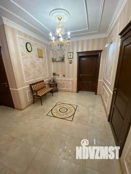 Дом 280м², 2-этажный, участок 3 сот.  