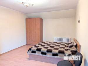 Дом 138м&sup2;, 2-этажный, участок 4 сот.  