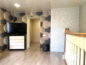 Дом 42м&sup2;, 2-этажный, участок 1 сот.  