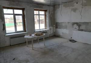 Дом 180м&sup2;, 1-этажный, участок 10 сот.  