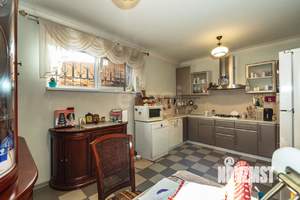 Дом 565м&sup2;, 3-этажный, участок 2 сот.  