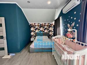 Дом 100м&sup2;, 2-этажный, участок 3 сот.  