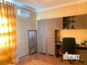 Дом 310м², 2-этажный, участок 3 сот.  