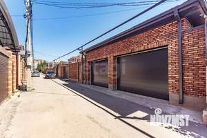 Дом 184м², 1-этажный, участок 6 сот.  