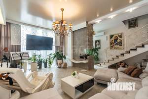 Дом 145м², 2-этажный, участок 3 сот.  