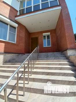 Дом 500м², 3-этажный, участок 5 сот.  