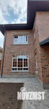 Дом 233м&sup2;, 2-этажный, участок 4 сот.  