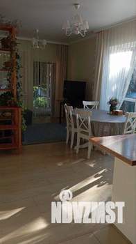 Дом 121м&sup2;, 2-этажный, участок 6 сот.  