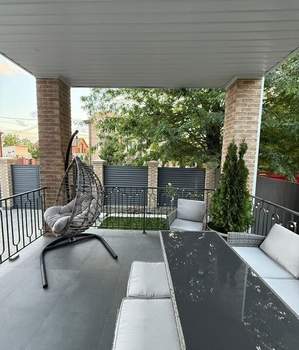 Дом 200м&sup2;, 2-этажный, участок 3 сот.  