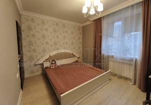 Дом 280м², 3-этажный, участок 3 сот.  