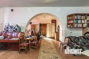 Дом 327м&sup2;, 2-этажный, участок 6 сот.  