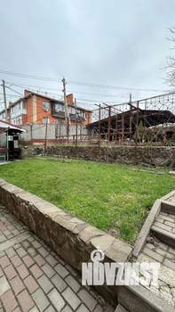 Дом 260м², 3-этажный, участок 5 сот.  