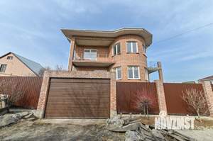 Дом 303м², 3-этажный, участок 6 сот.  